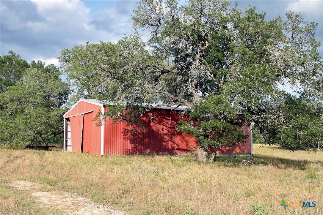 00 Fm-3158 Property Photo 1