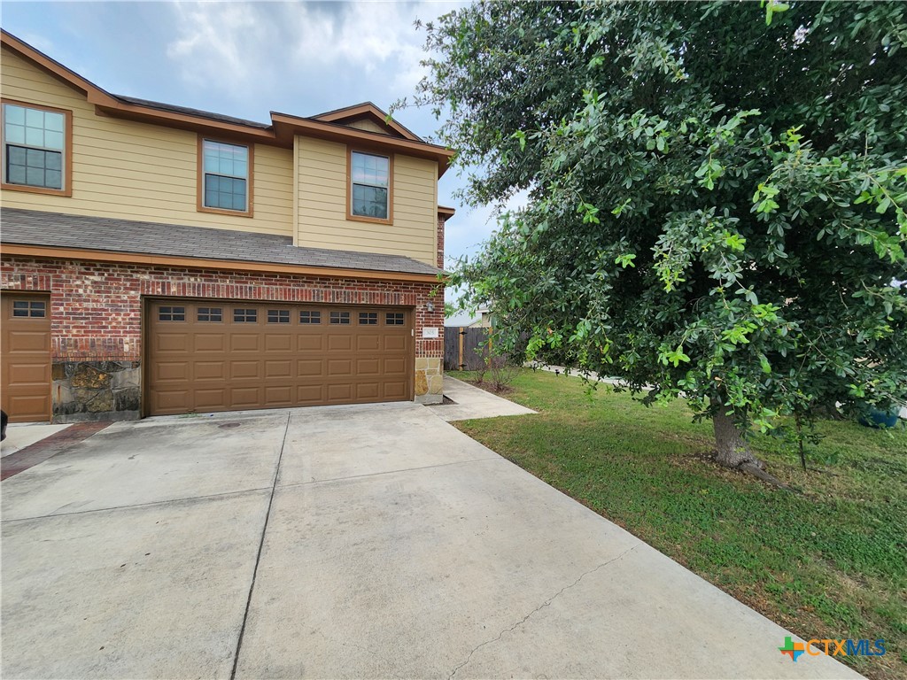 305 Rosalie Drive Property Photo 1