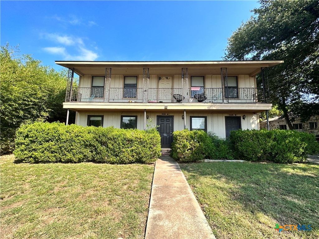 526-B Burleson Property Photo 1