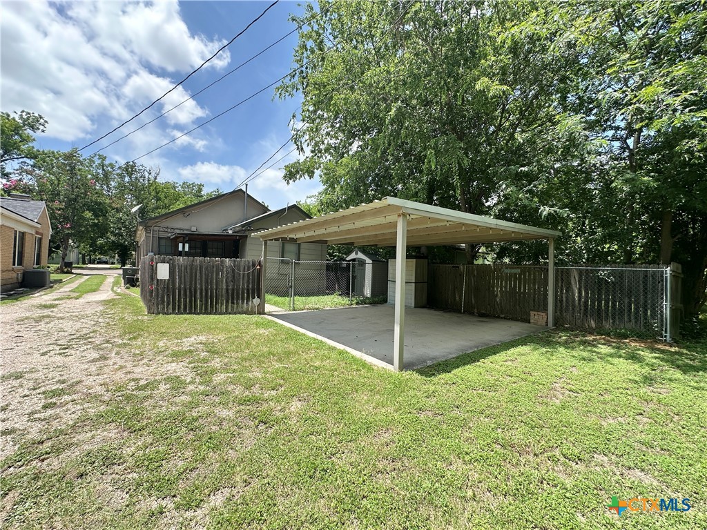 1015 N 3rd Street Property Photo 41