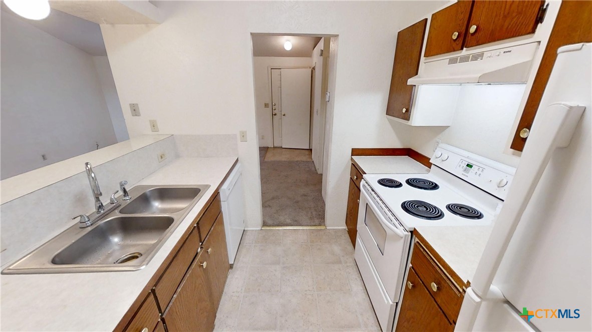 3076 Carrol Drive Property Photo 8