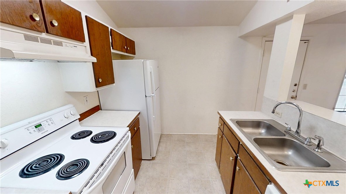 3076 Carrol Drive Property Photo 9