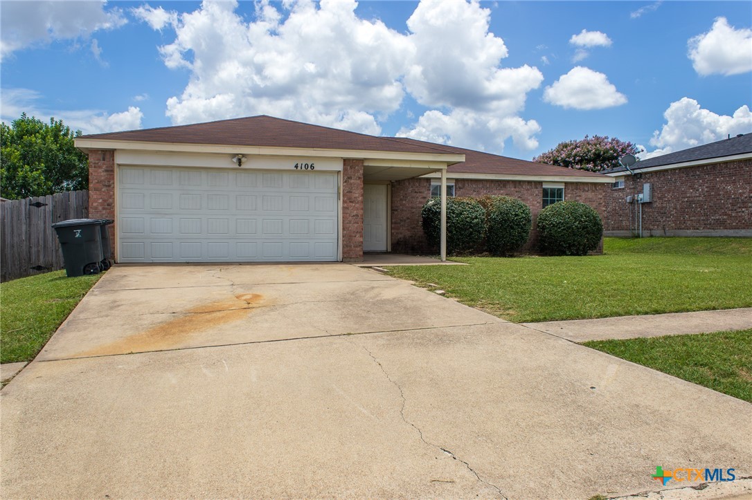 4106 Matt Court Property Photo 2