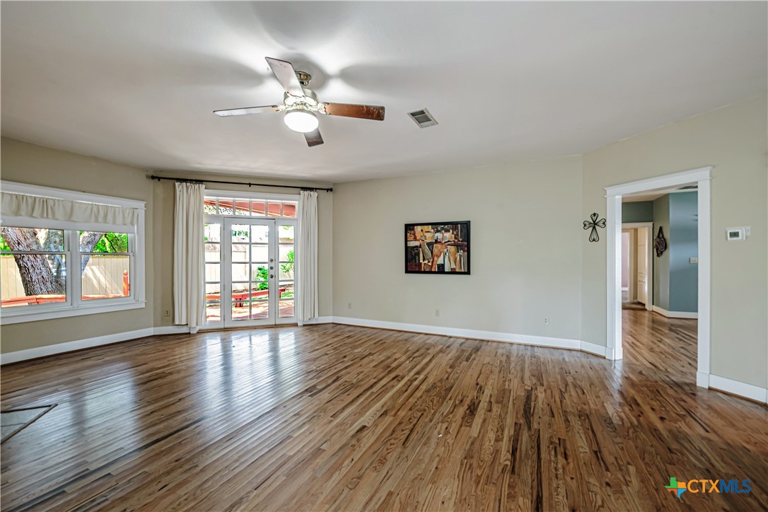 2006 Rose Circle Property Photo 10