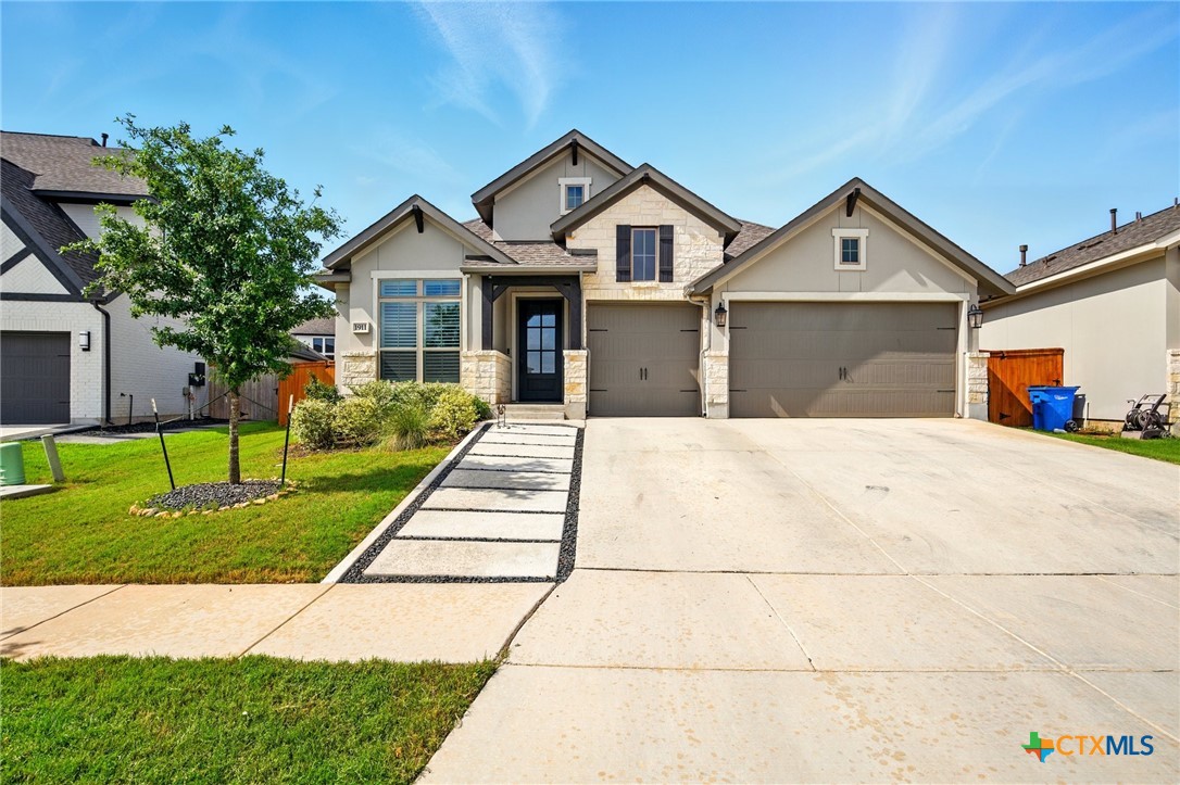 1911 Peres Street Property Photo 1