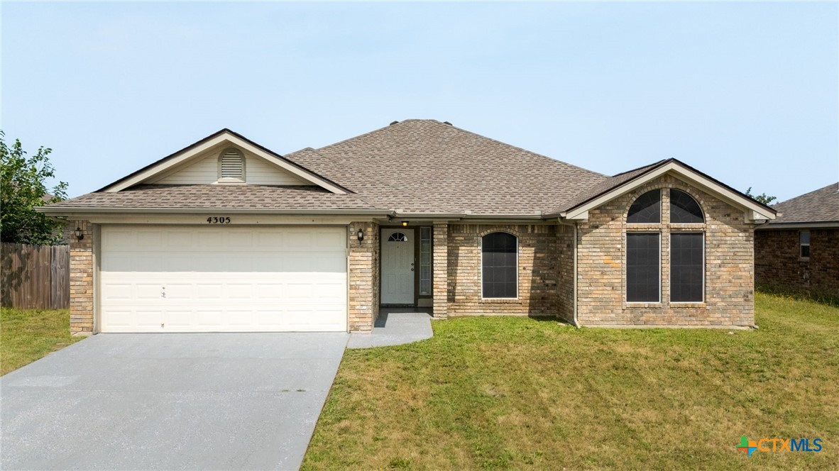 4305 Maggie Drive Property Photo 1