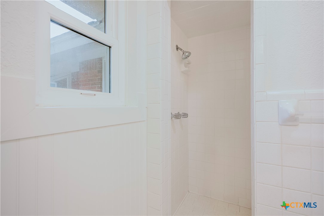 706 Joe Morse Drive Property Photo 18