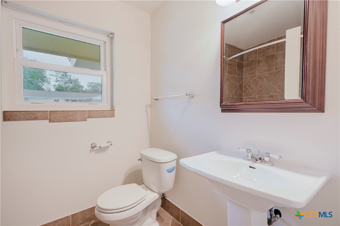 706 Joe Morse Drive Property Photo 19