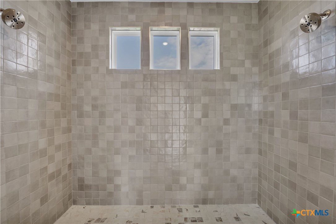 6630 King Oaks Boulevard Property Photo 15