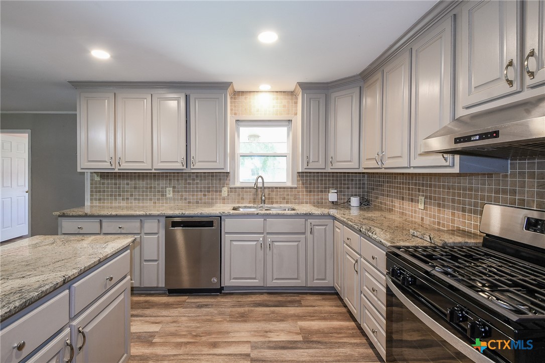 609 Jackson Street Property Photo 2
