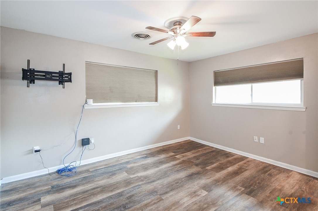 609 Jackson Street Property Photo 15