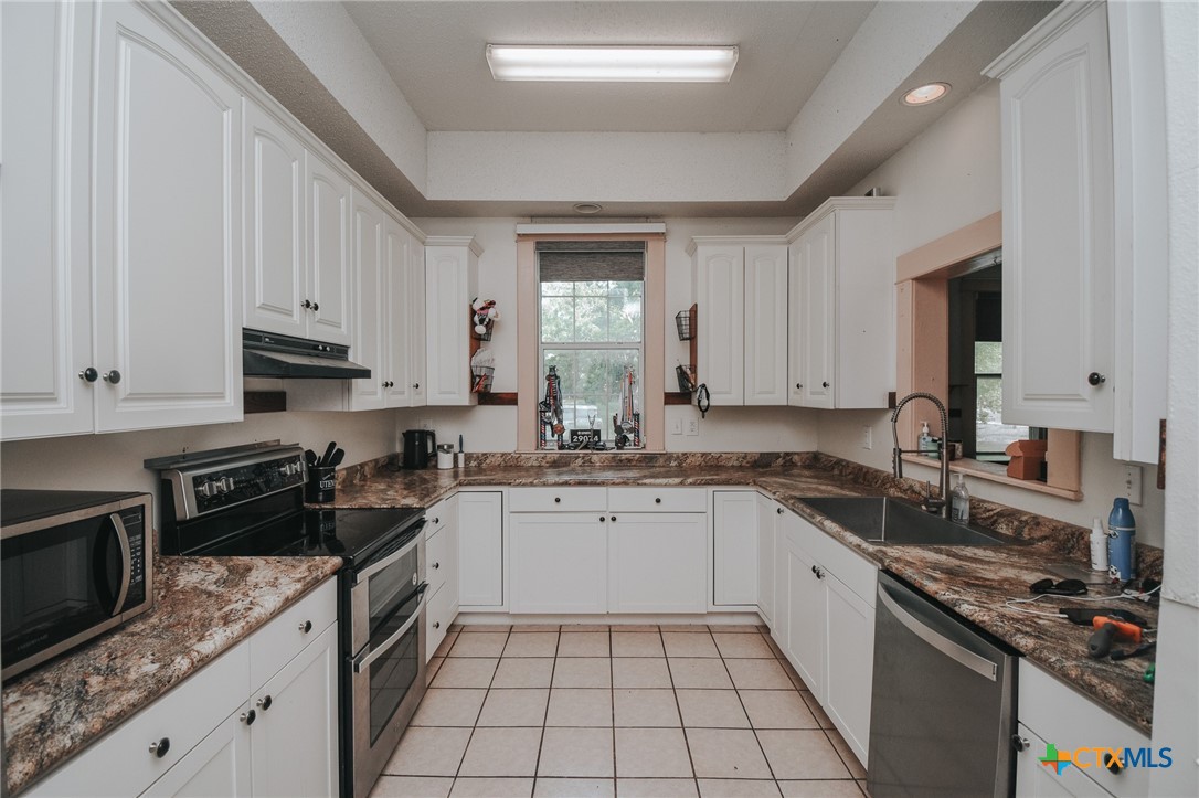 75 Fm 1685 Property Photo 10