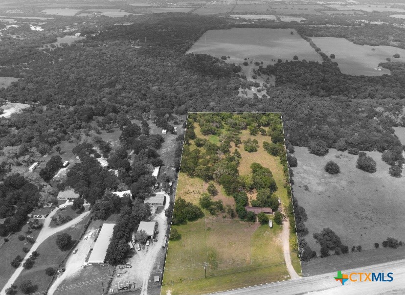 4980 W Us Highway 190 Property Photo 6