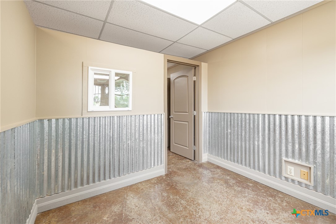 530 Seydler Street Property Photo 6