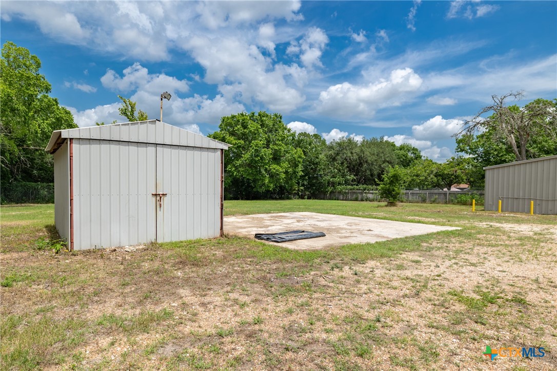 530 Seydler Street Property Photo 22