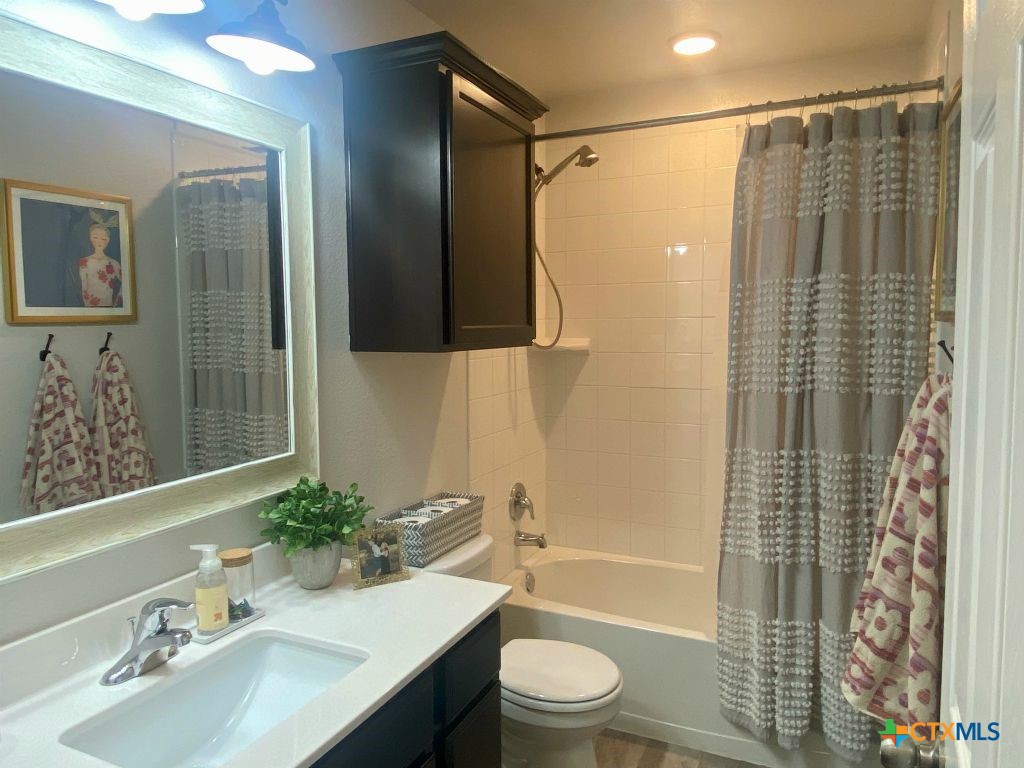 2407 Pintail Loop Property Photo 16