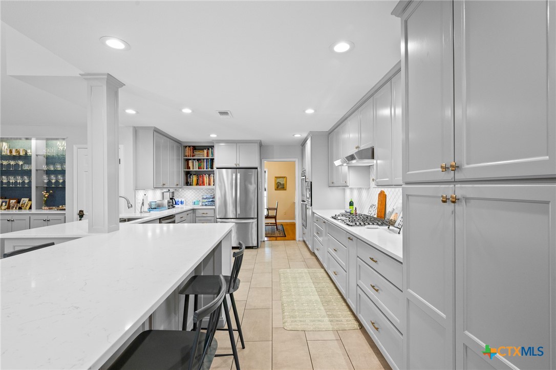 407 Pasadena Drive Property Photo 18