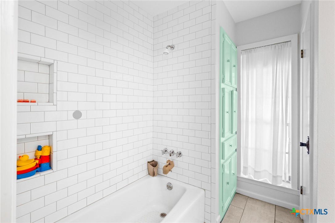 407 Pasadena Drive Property Photo 29