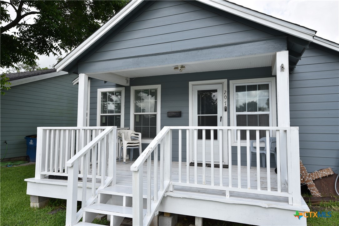 207 James Street Property Photo 2