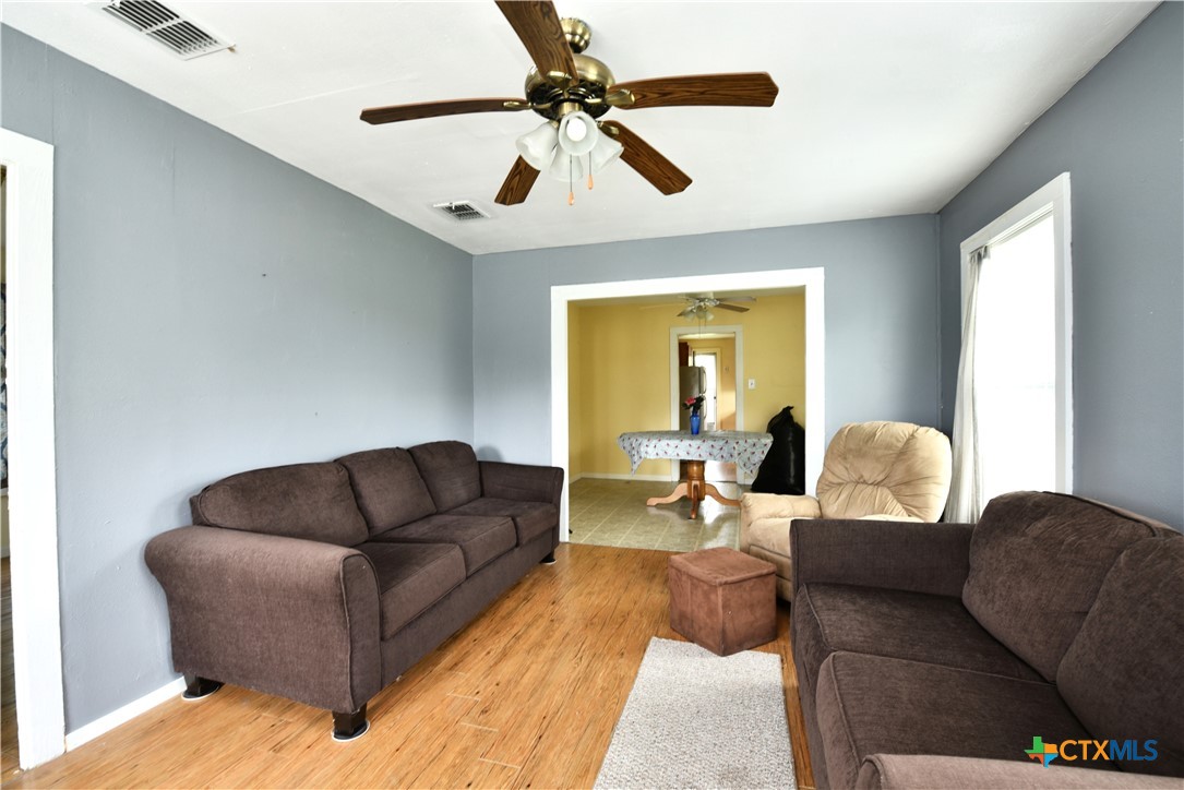 207 James Street Property Photo 12