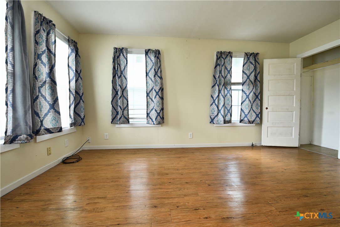 207 James Street Property Photo 13