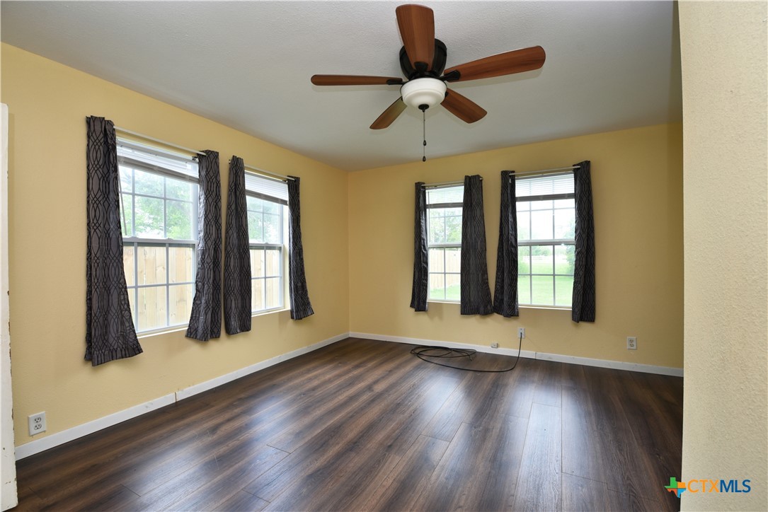 207 James Street Property Photo 15