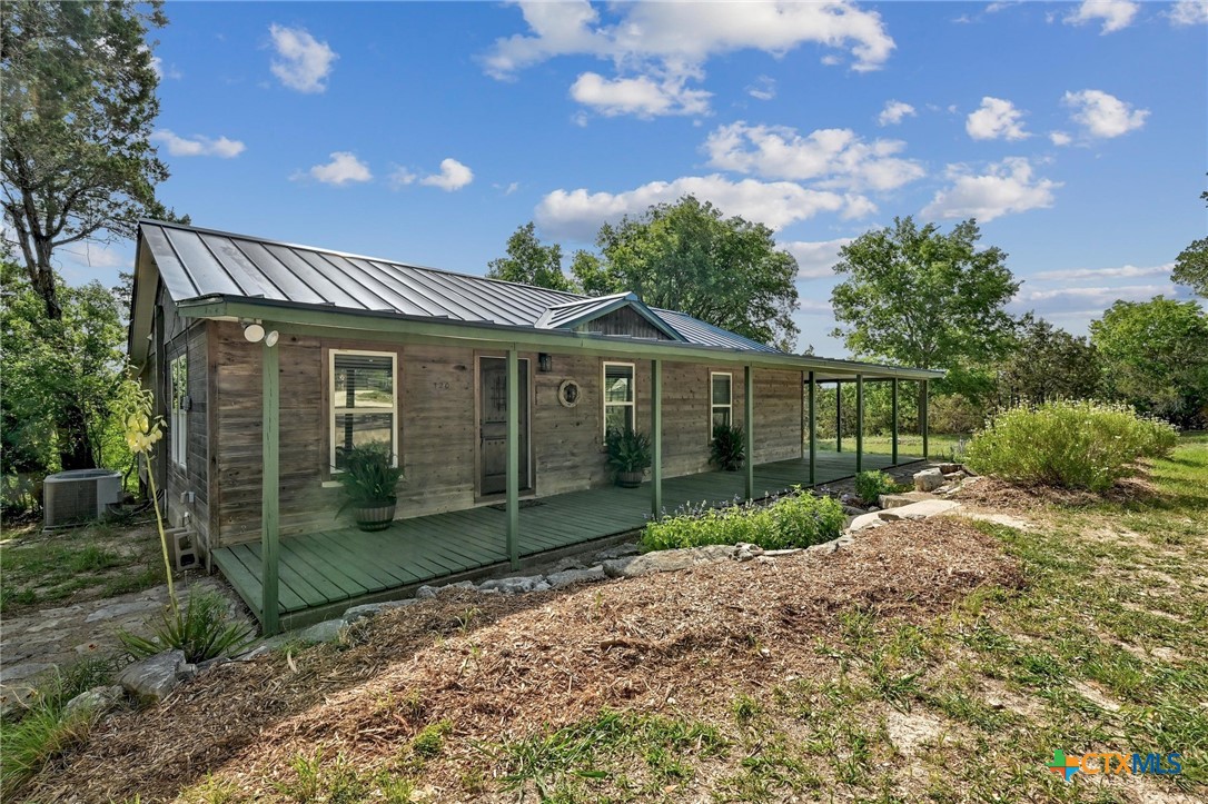 120 Buena Vista Property Photo 4