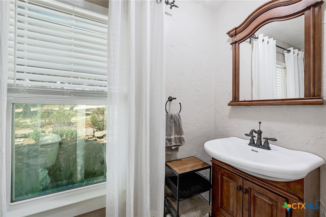 120 Buena Vista Property Photo 13