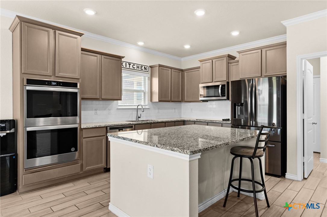 1203 Roma Street Property Photo 10