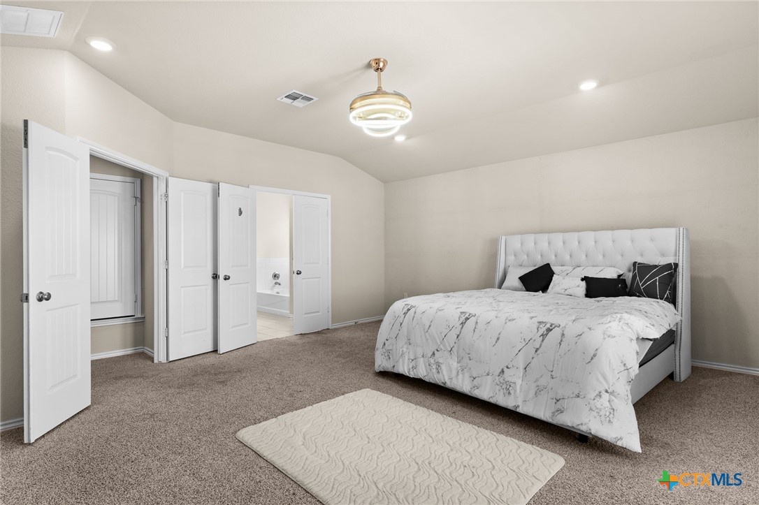 1203 Roma Street Property Photo 16