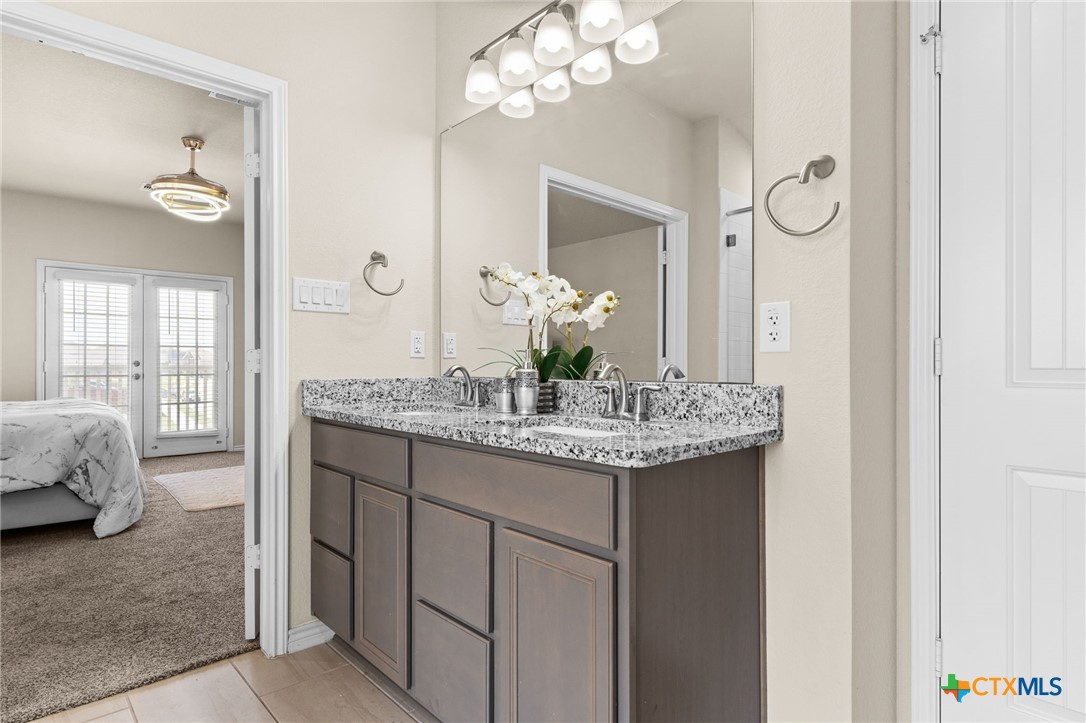 1203 Roma Street Property Photo 19