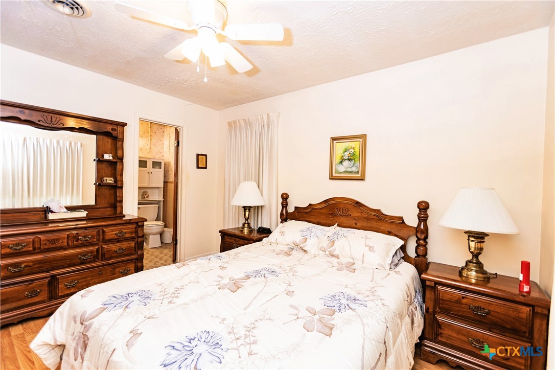 3206 Shady Hill Drive Property Photo 4