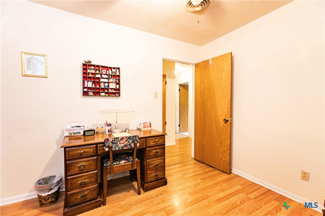 3206 Shady Hill Drive Property Photo 8