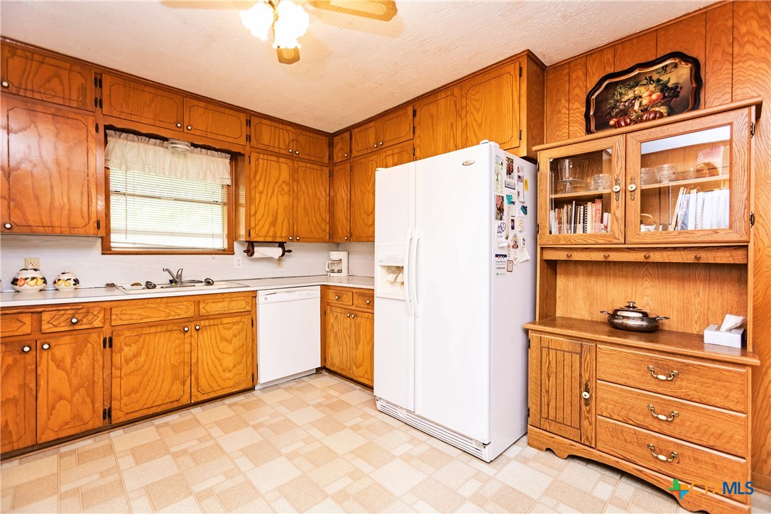3206 Shady Hill Drive Property Photo 13