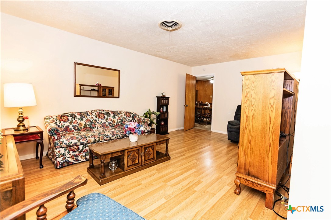 3206 Shady Hill Drive Property Photo 19