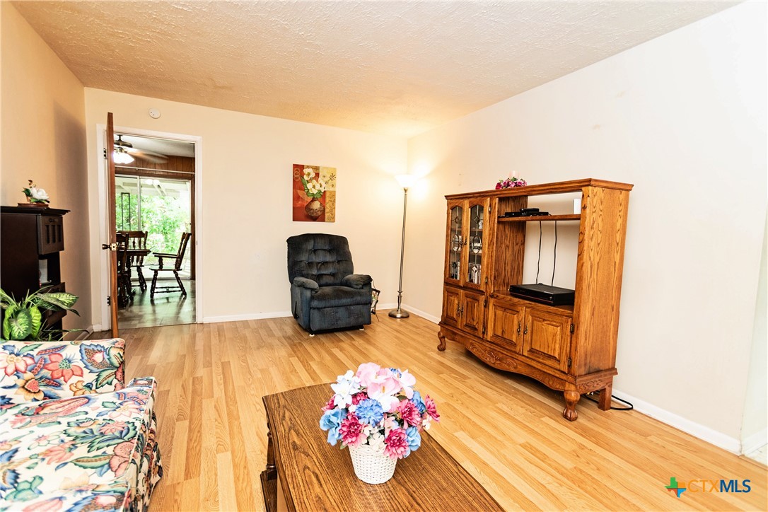 3206 Shady Hill Drive Property Photo 20