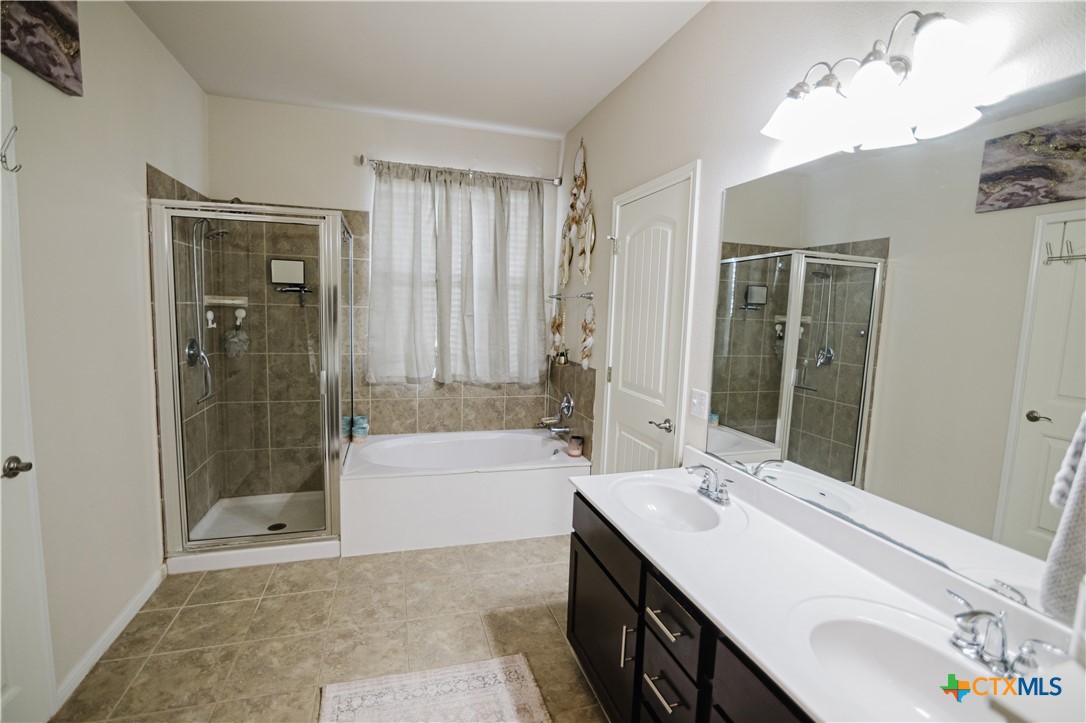 201 Boulder Ridge Drive Property Photo 32