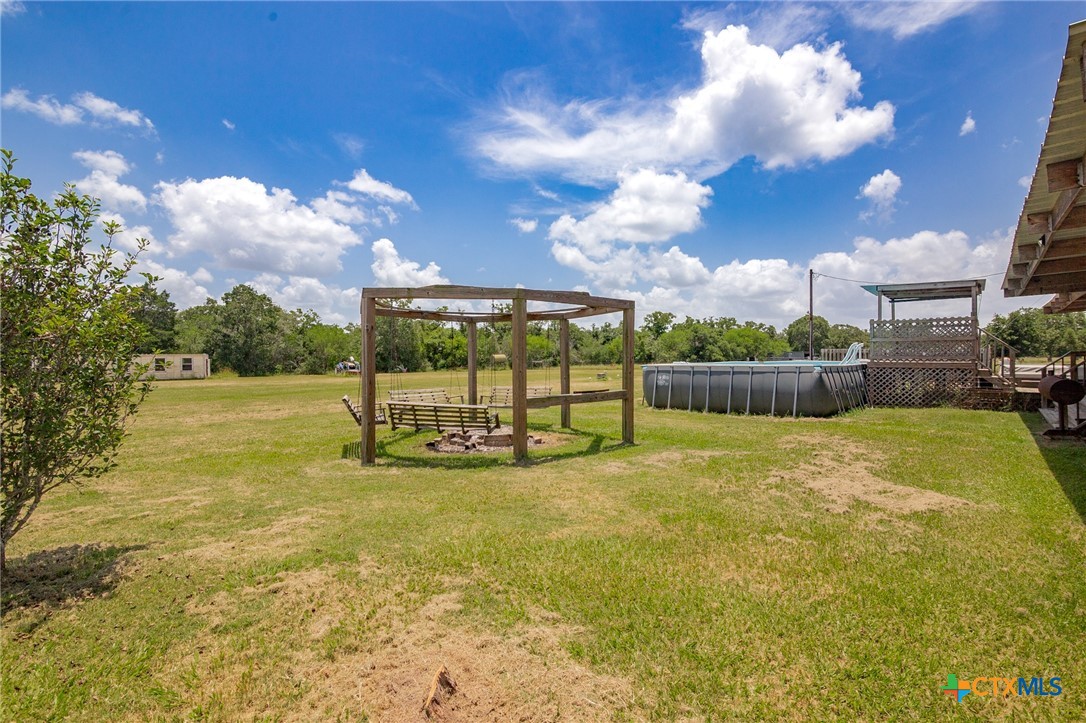 9795 Fm 622 Property Photo 8