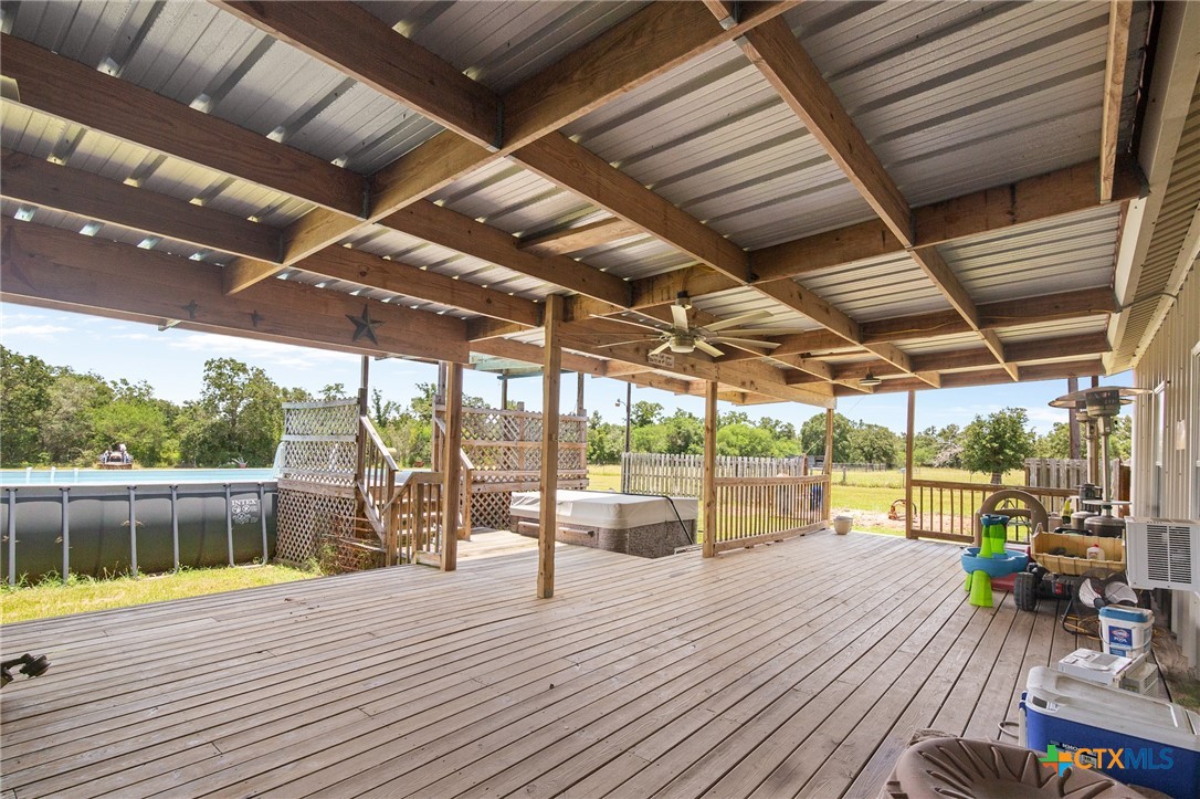 9795 Fm 622 Property Photo 10