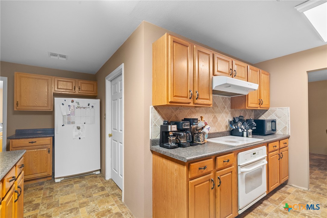 9795 Fm 622 Property Photo 13
