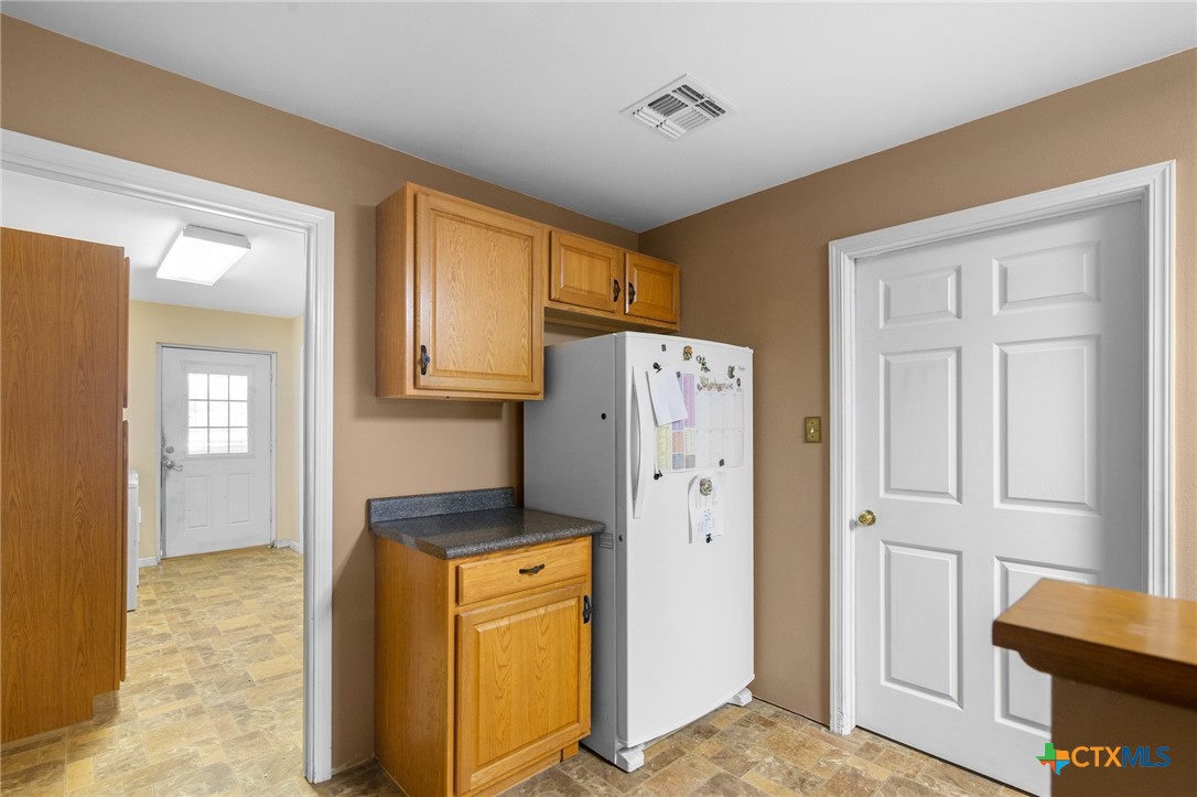 9795 Fm 622 Property Photo 15