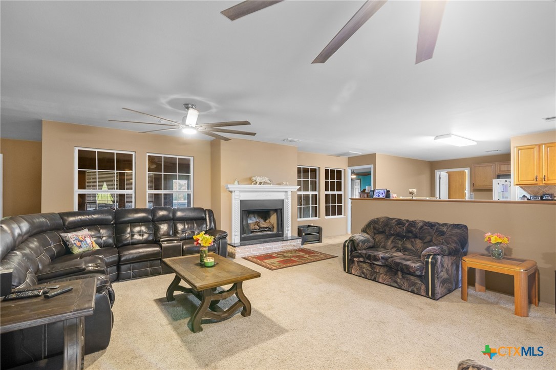 9795 Fm 622 Property Photo 23