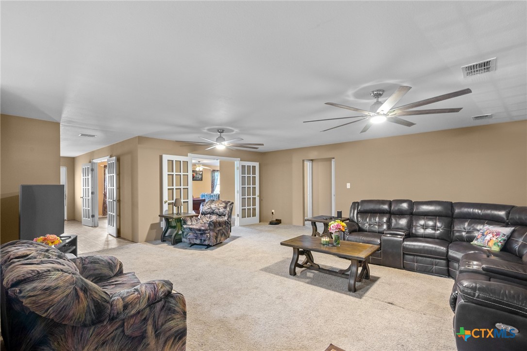 9795 Fm 622 Property Photo 24