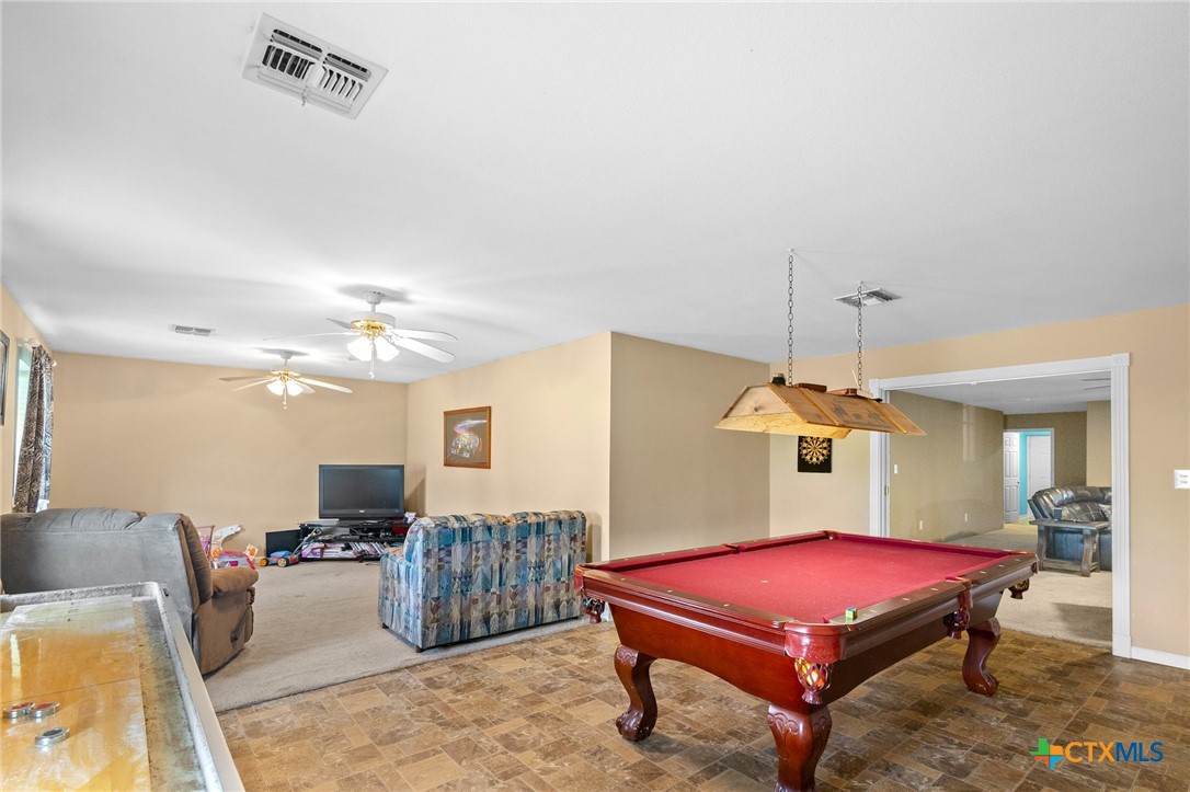 9795 Fm 622 Property Photo 28