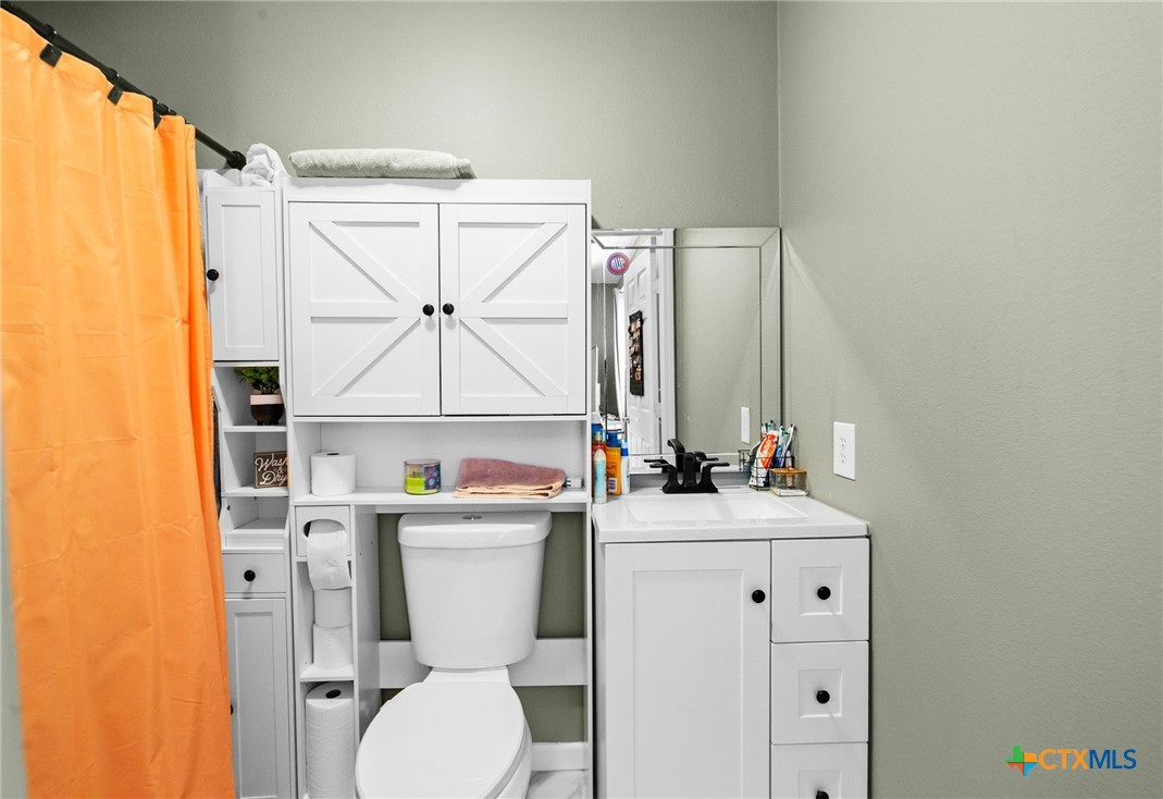 9795 Fm 622 Property Photo 32