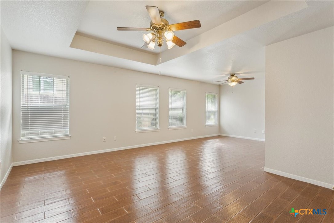1002 Crescent Drive Property Photo 11
