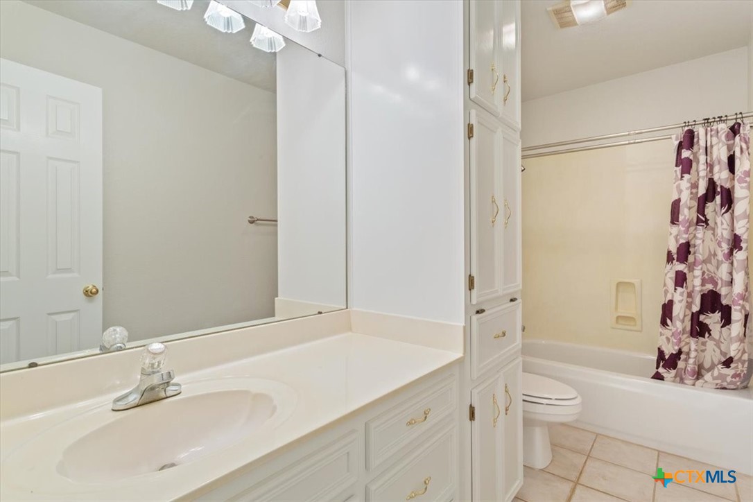1002 Crescent Drive Property Photo 18
