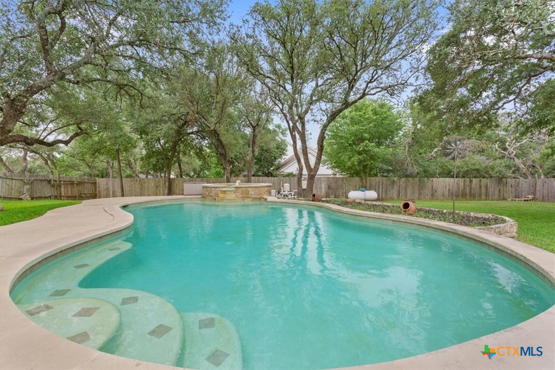 1002 Crescent Drive Property Photo 23
