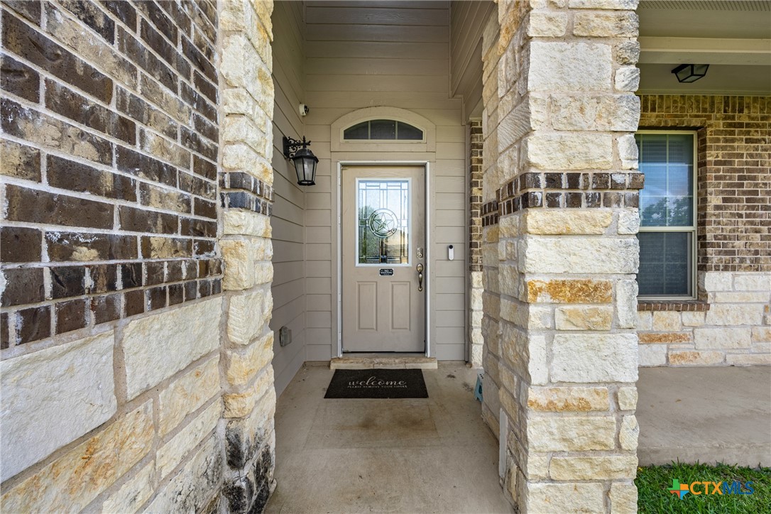 5920 Stonehaven Drive Property Photo 8