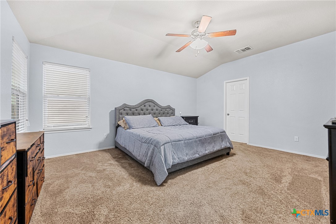 5920 Stonehaven Drive Property Photo 20